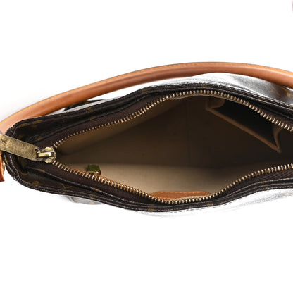 Louis Vuitton Monogram Looping MM 4 of 4