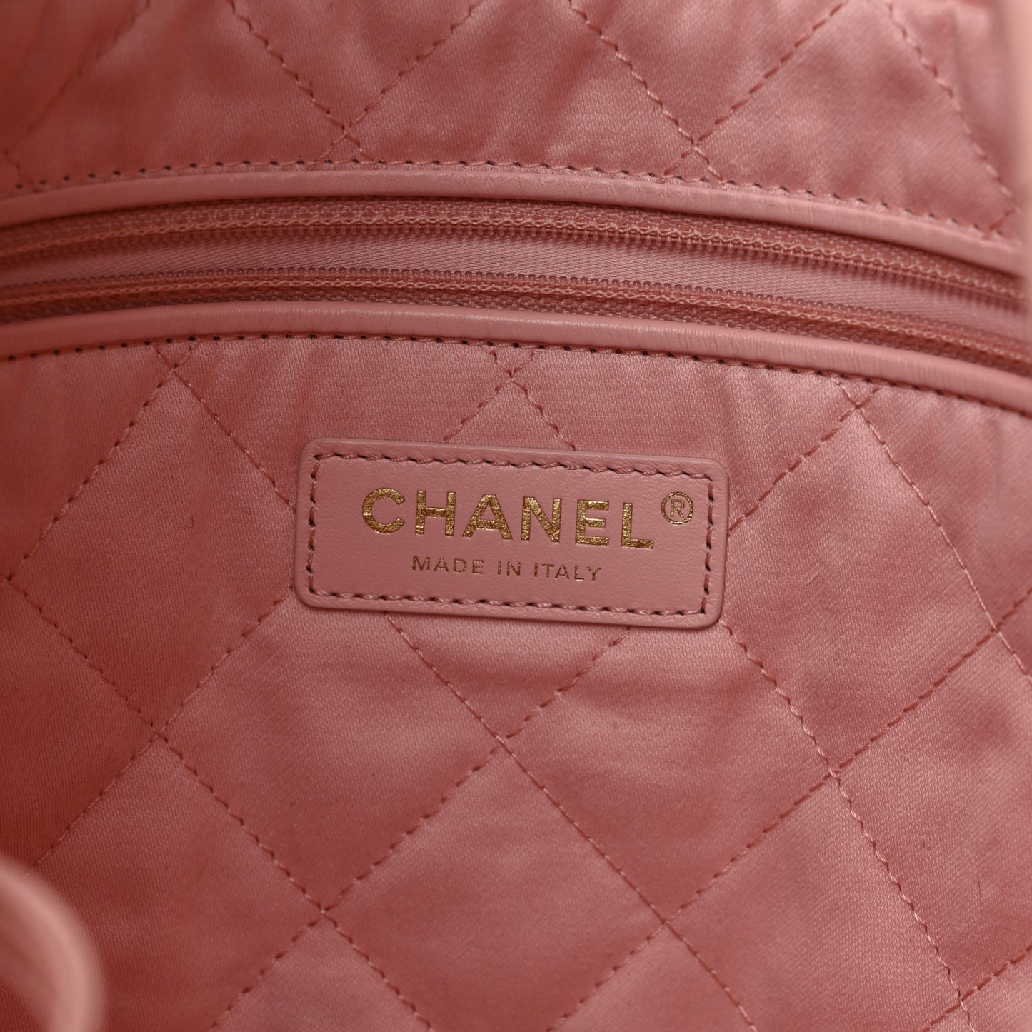 Shiny Calfskin Quilted Small Chanel 22 Light Pink