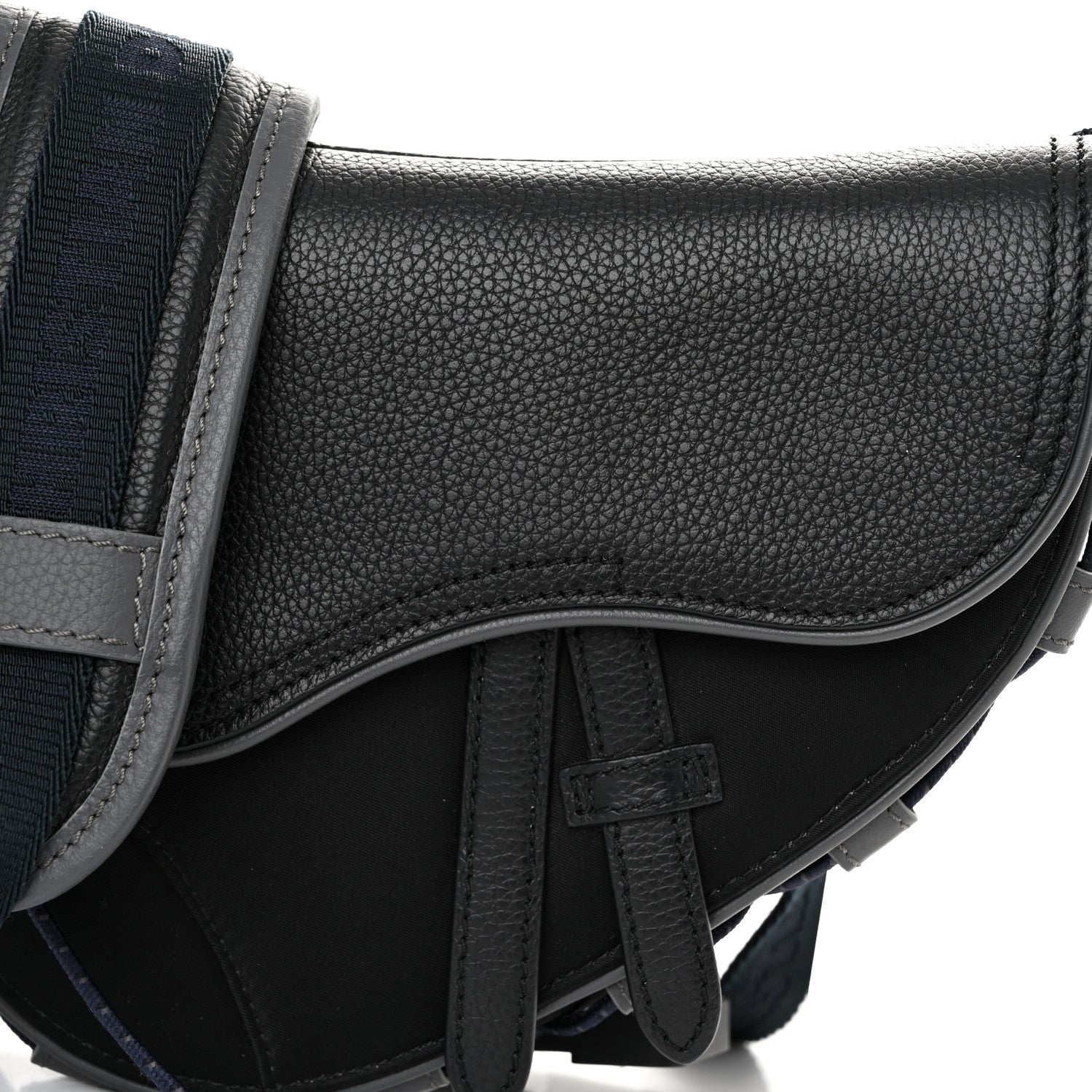 Christian Dior X SACAI Grained Calfskin Technical Fabric Mens Saddle Bag Black 8 of 10
