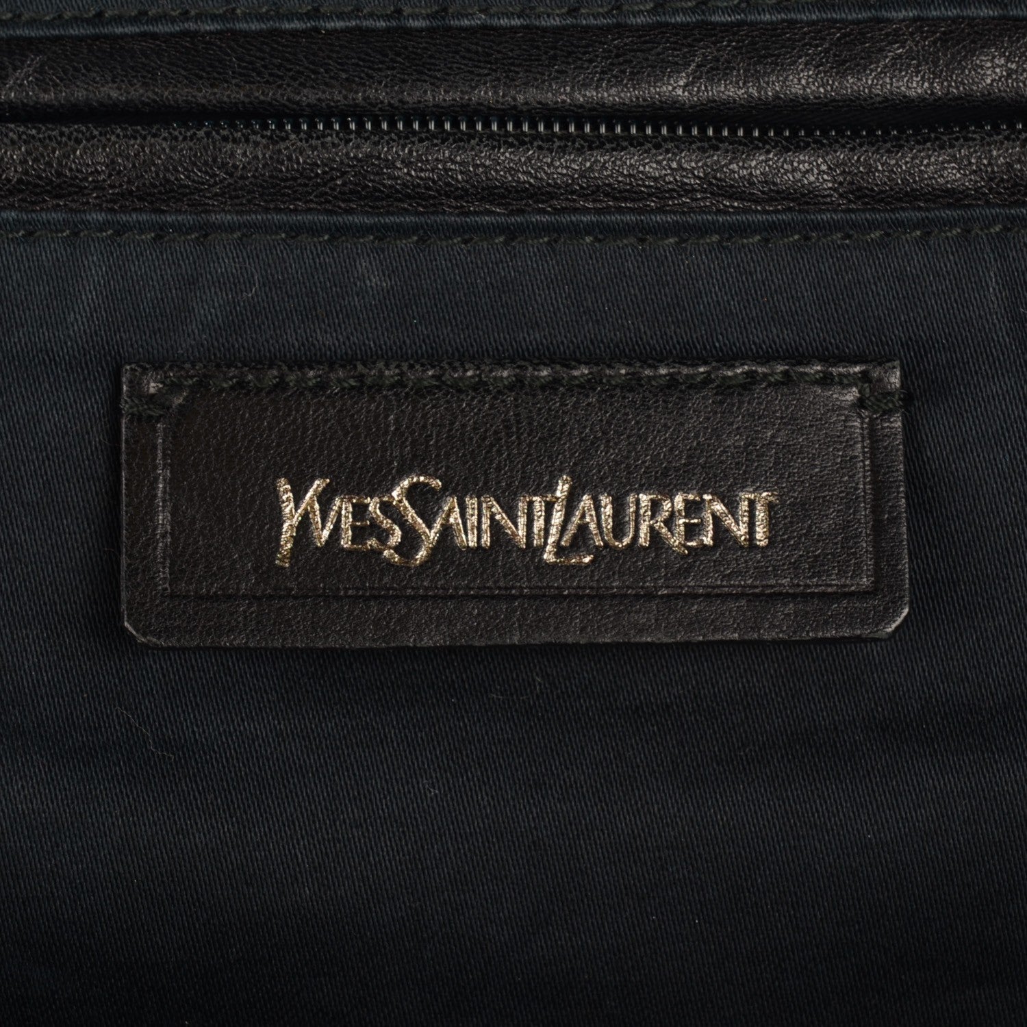 Saint Laurent Textured Patent Medium Easy Sac Navy 6 of 8