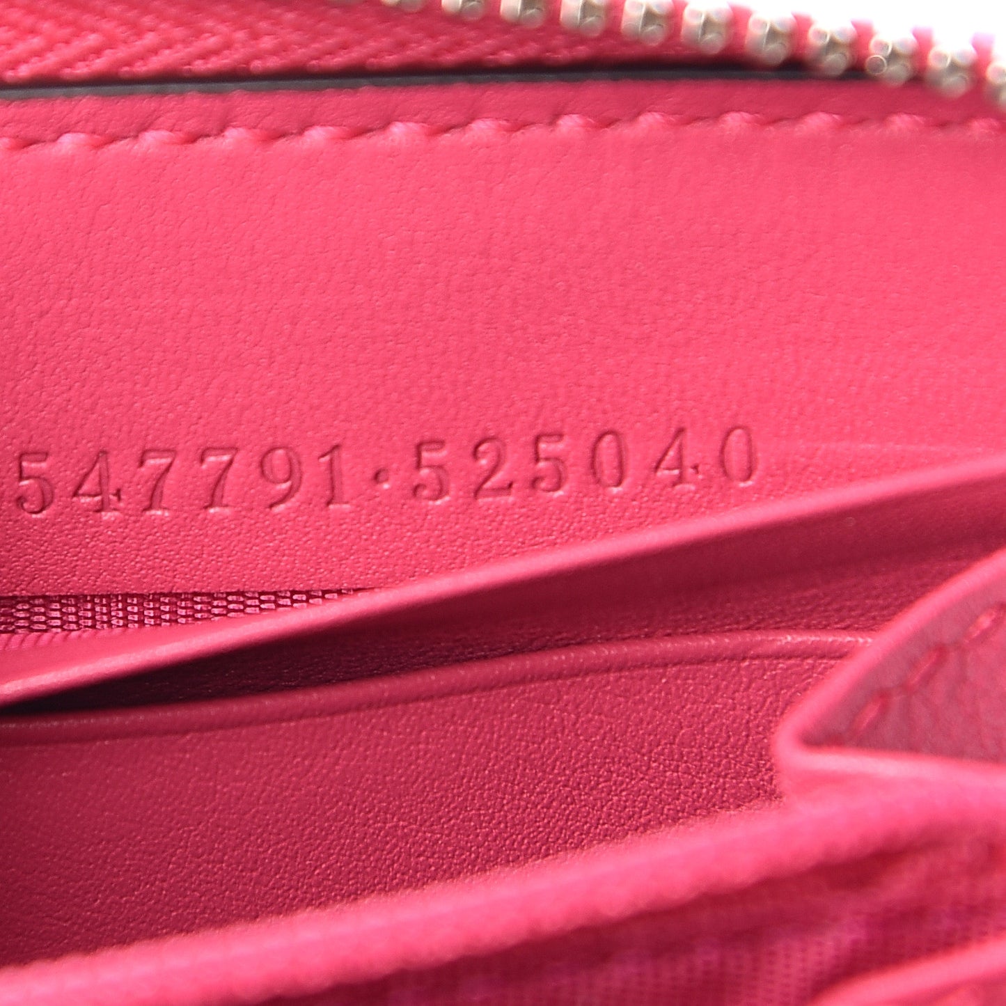 X MLB Guccissima Signature NY Yankees Embroidered Zip Around Wallet Box Pink Blue Ivory