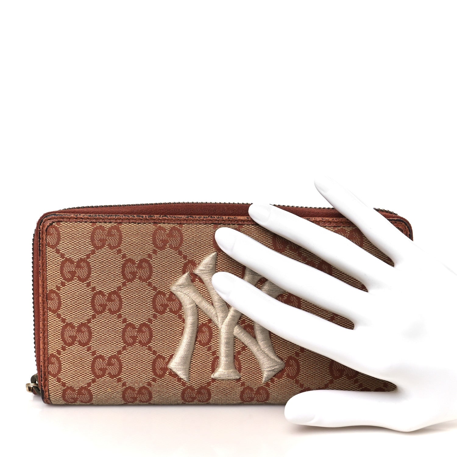 Gucci X MLB GG Monogram NY Yankees Zip Around Wallet Beige Ruggine