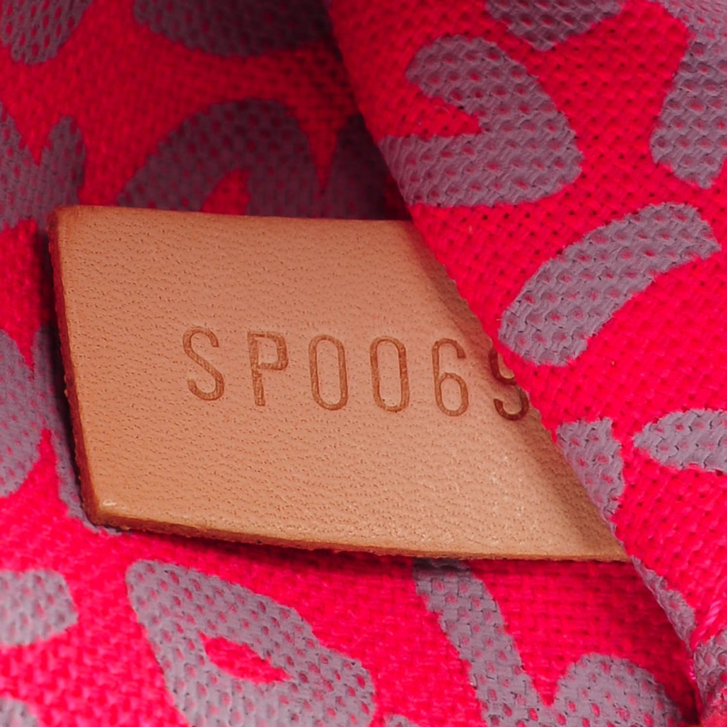 Monogram Graffiti Neverfull GM Fuchsia