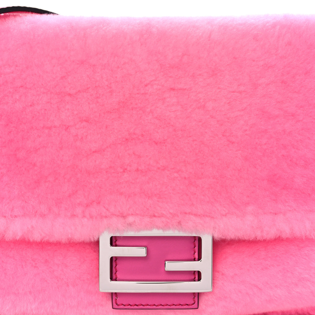 Fendi Shearling Shiny Nappa Baguette Rosa Fluo 7 of 9