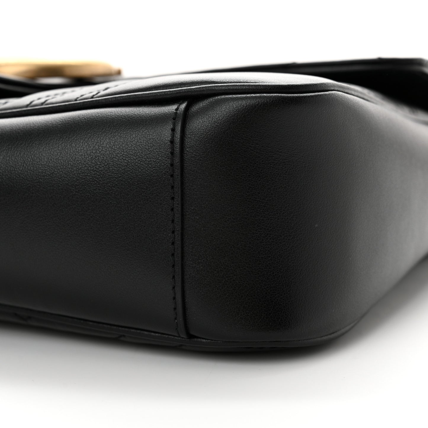 Calfskin Matelasse Medium GG Marmont Shoulder Bag Black
