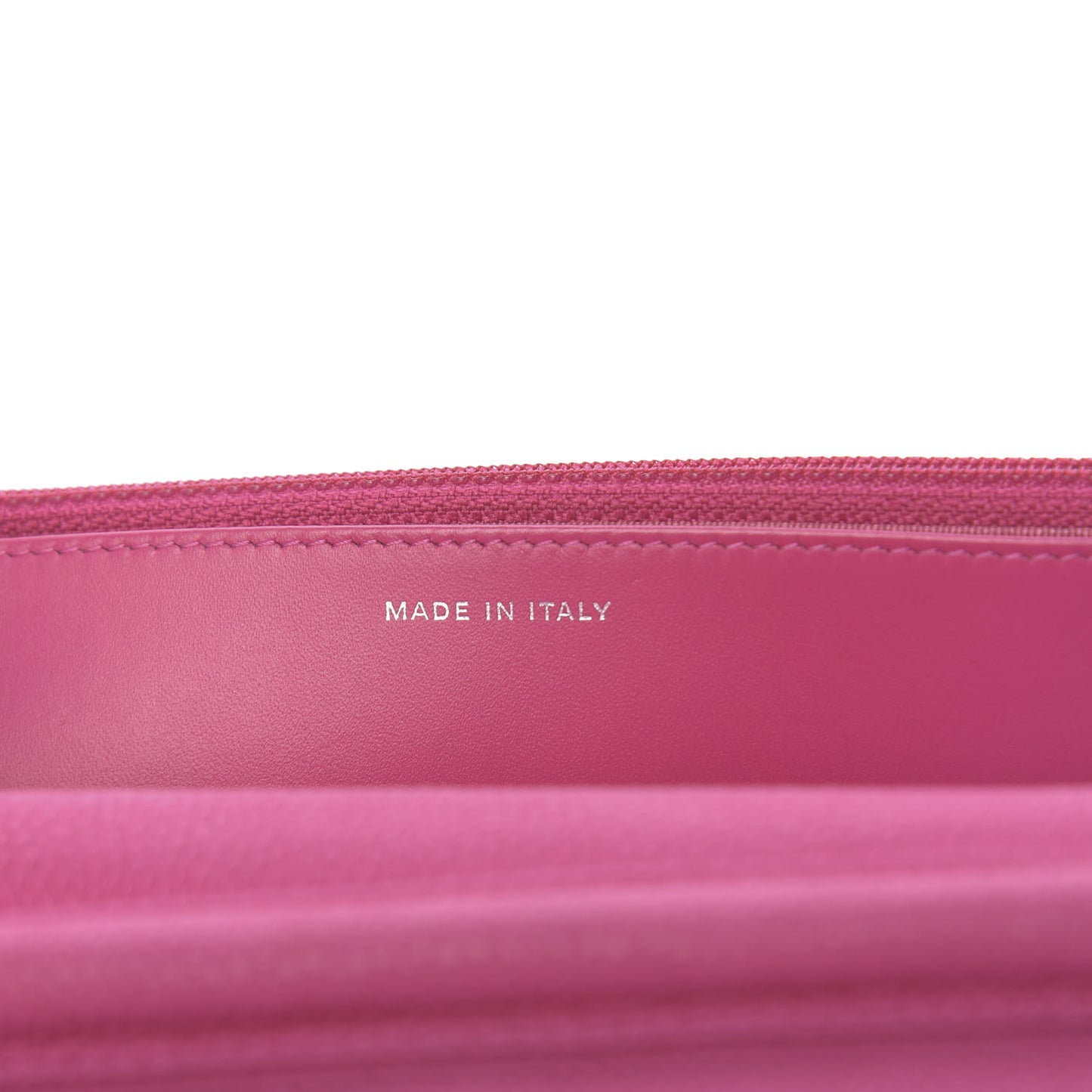Iridescent Caviar Quilted Wallet on Chain WOC Pink