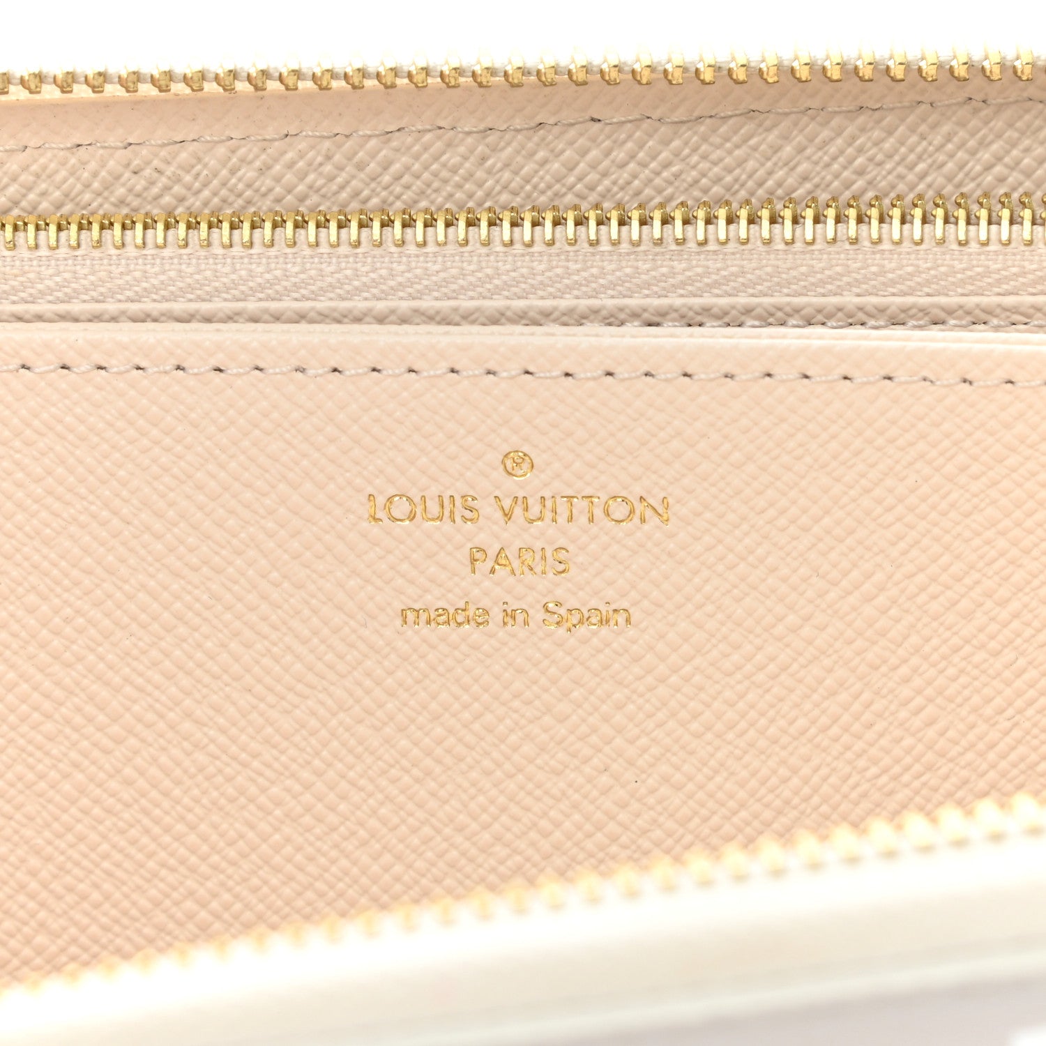 Louis Vuitton Monogram Giant By The Pool Zippy Wallet Brume 6 of 9