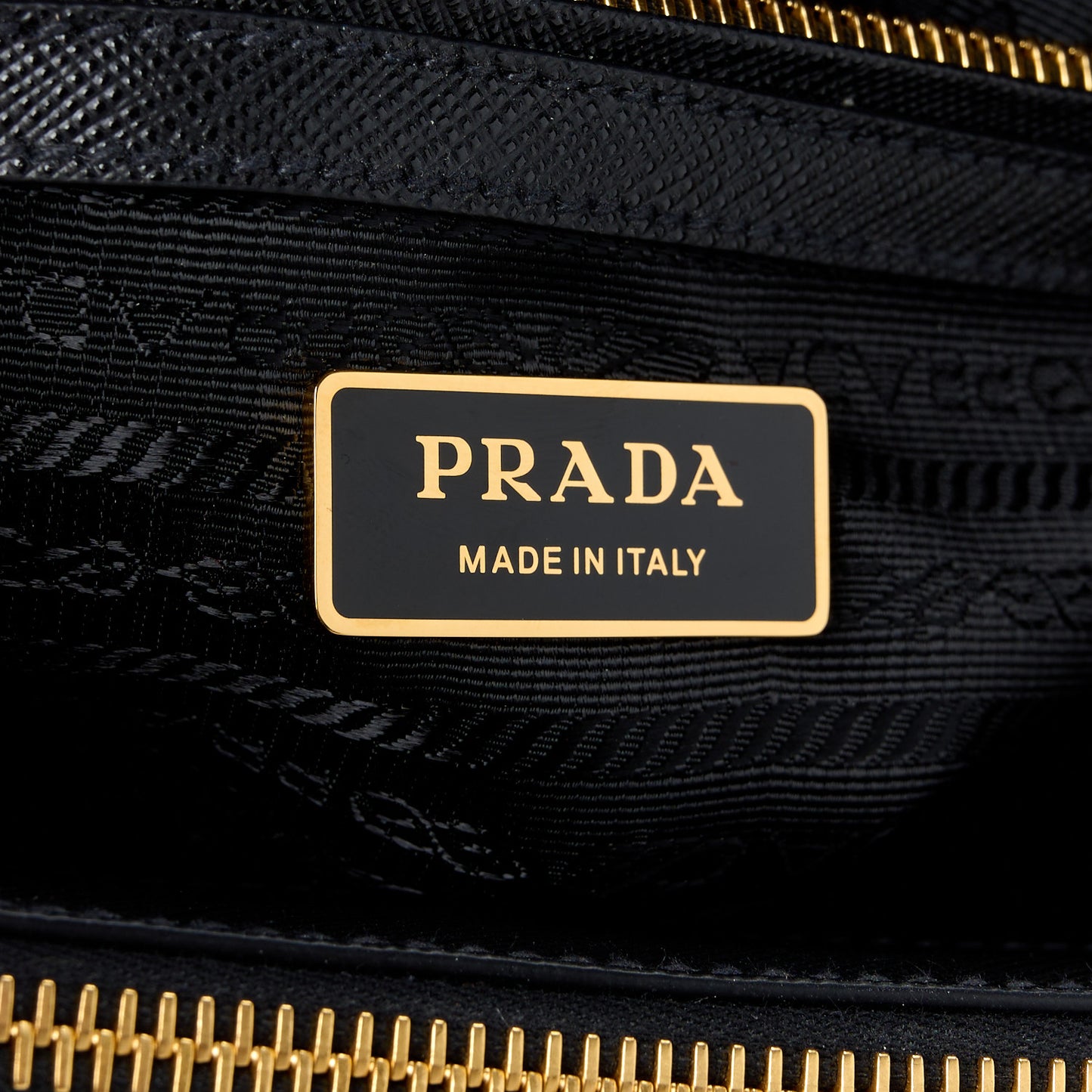 Saffiano Small Galleria Double Zip Tote Black
