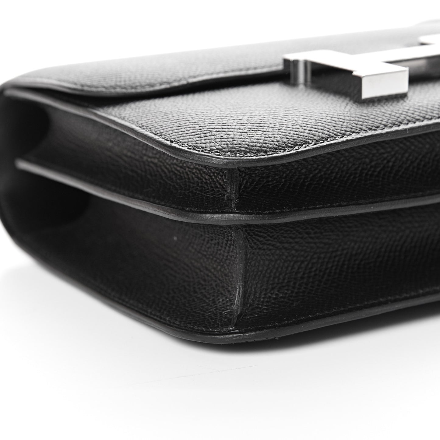 Epsom Constance 18 Black