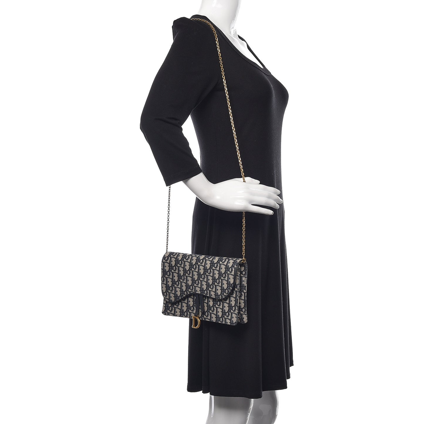 Oblique Saddle Chain Pouch Blue