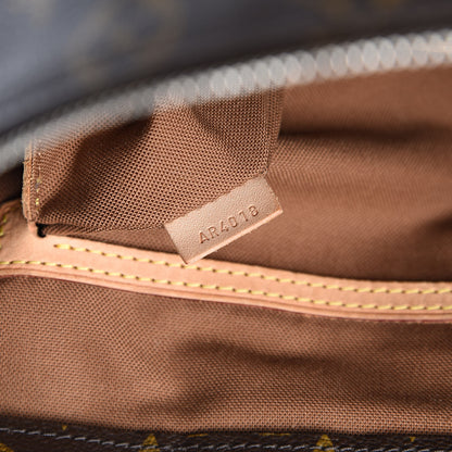 Louis Vuitton Monogram Cabas Mezzo 7 of 13