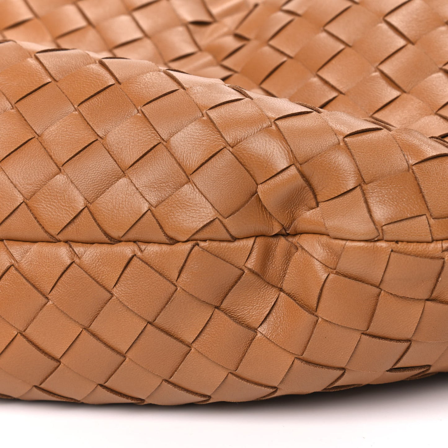 Nappa Intrecciato Medium Jodie Caramel