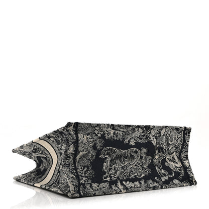 Christian Dior Canvas Embroidered Large Dioriviera Toile De Jouy Reverse Book Tote Blue 4 of 10