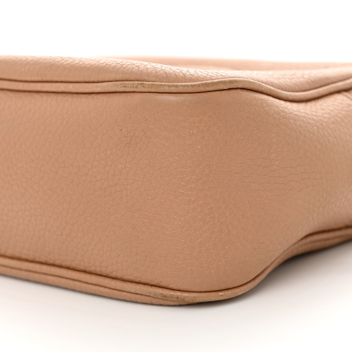 Pebbled Calfskin Small Soho Disco Bag Camelia