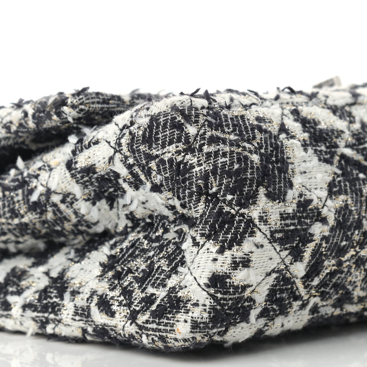 Chanel Tweed Camellia Quilted 2.55 Reissue 226 Flap Ecru 7 of 17
