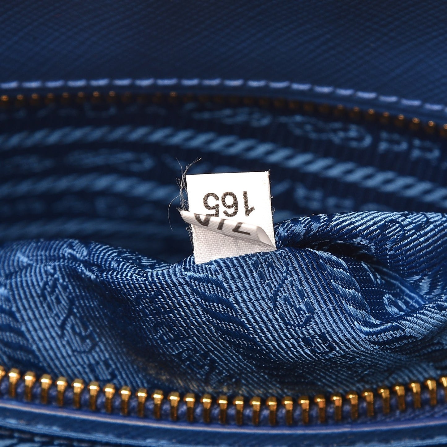 Saffiano Vernice Shopping Tote Azzurro