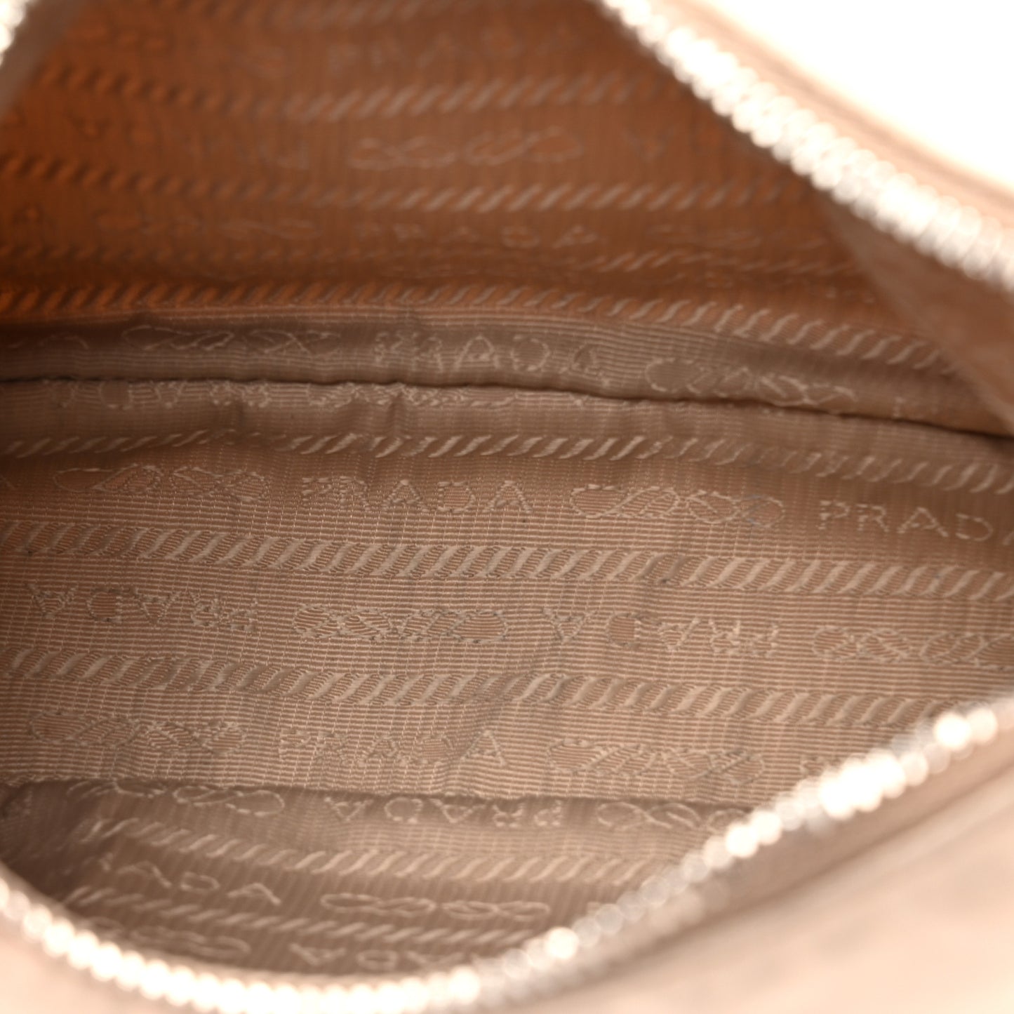 Nylon Re-Edition 2005 Shoulder Bag Cammeo