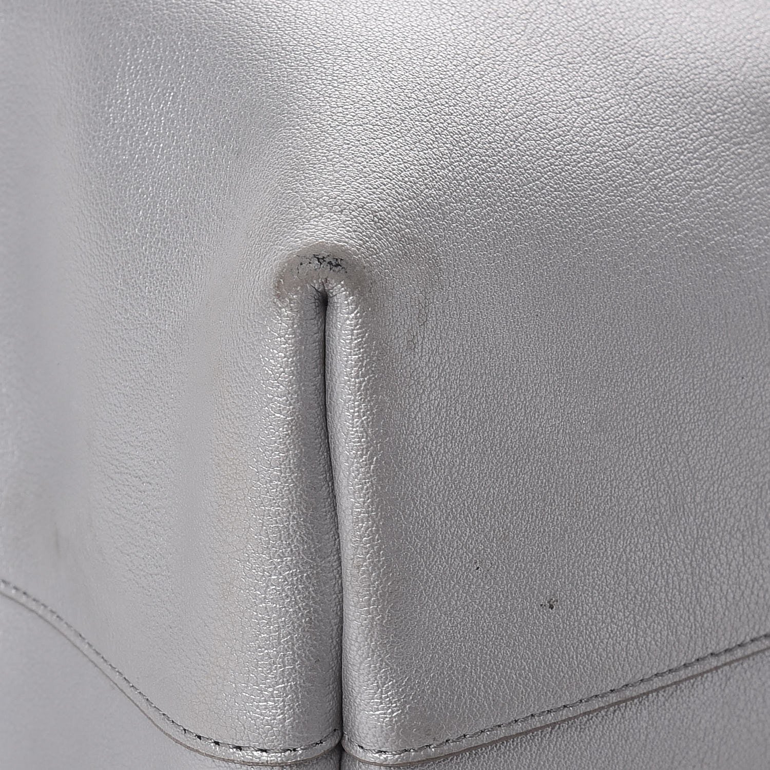 Saint Laurent Metallic Calfskin Large Shopping Tote 14 of 21