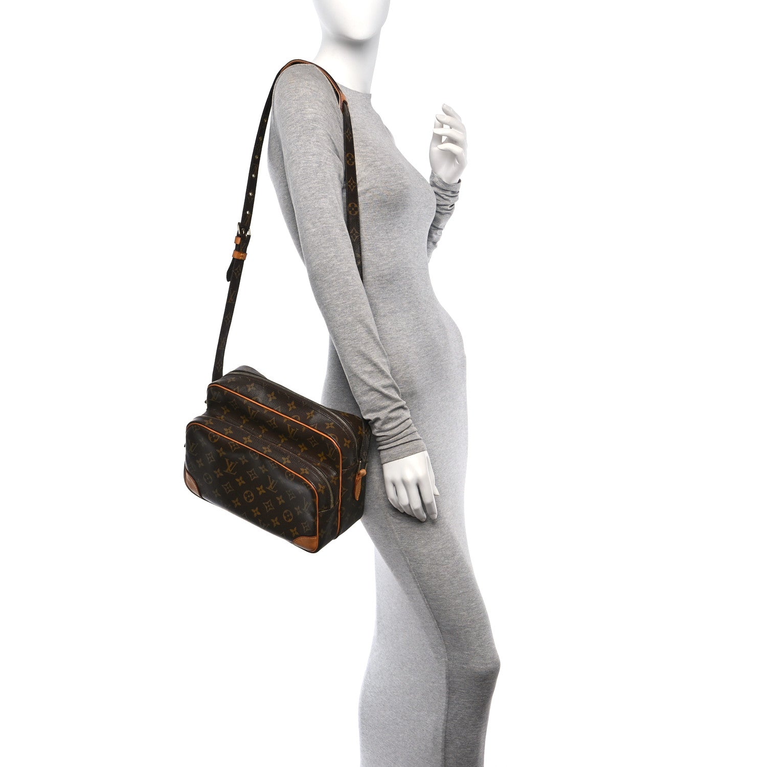 Louis Vuitton Monogram Nil 28 2 of 10