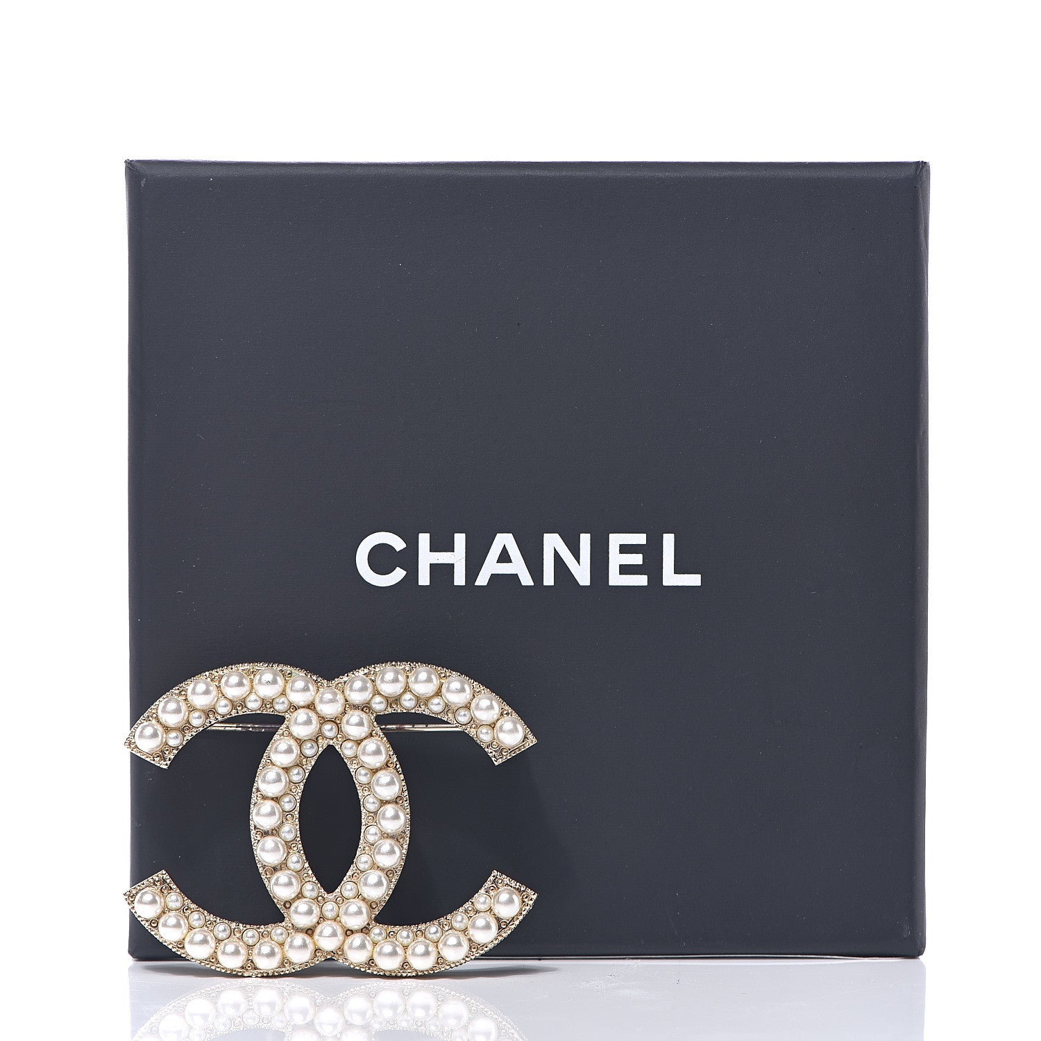 Chanel Pearl CC Brooch Gold 4 of 4