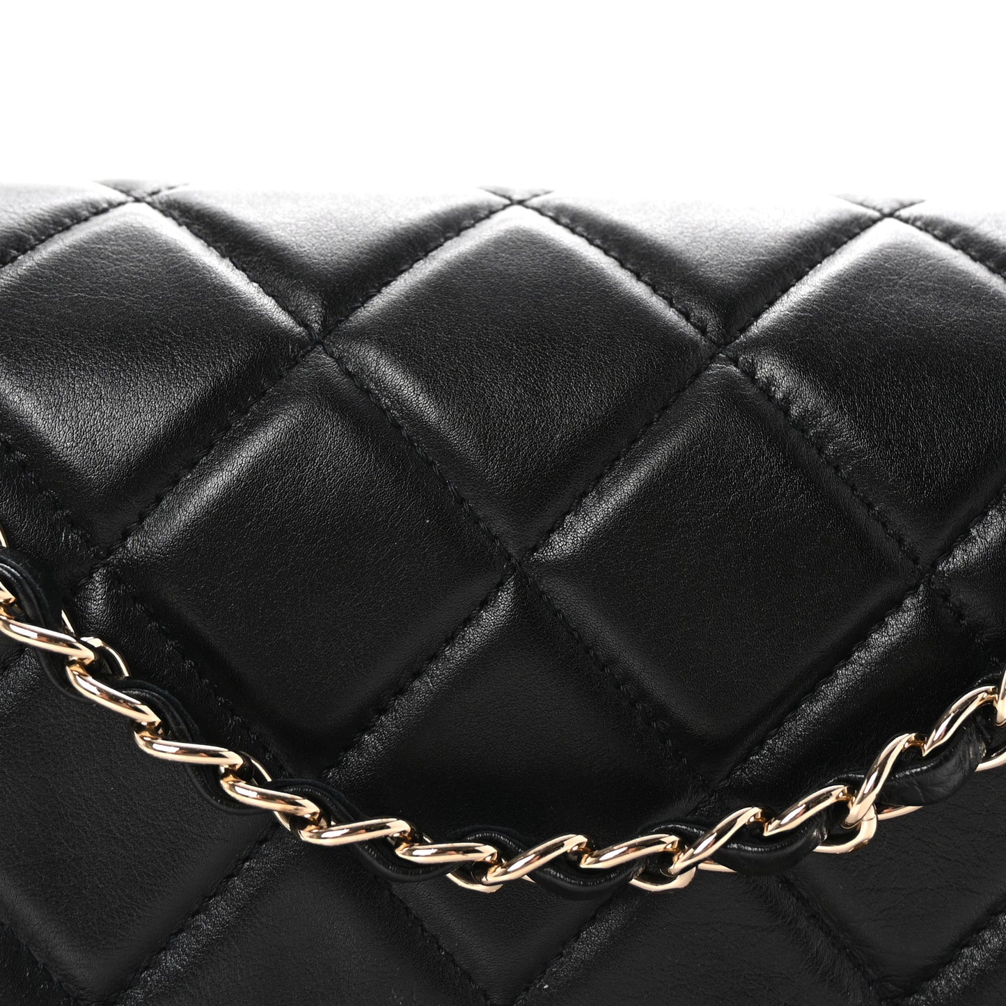 Crumpled Calfskin Medium Chain All Over Flap Black