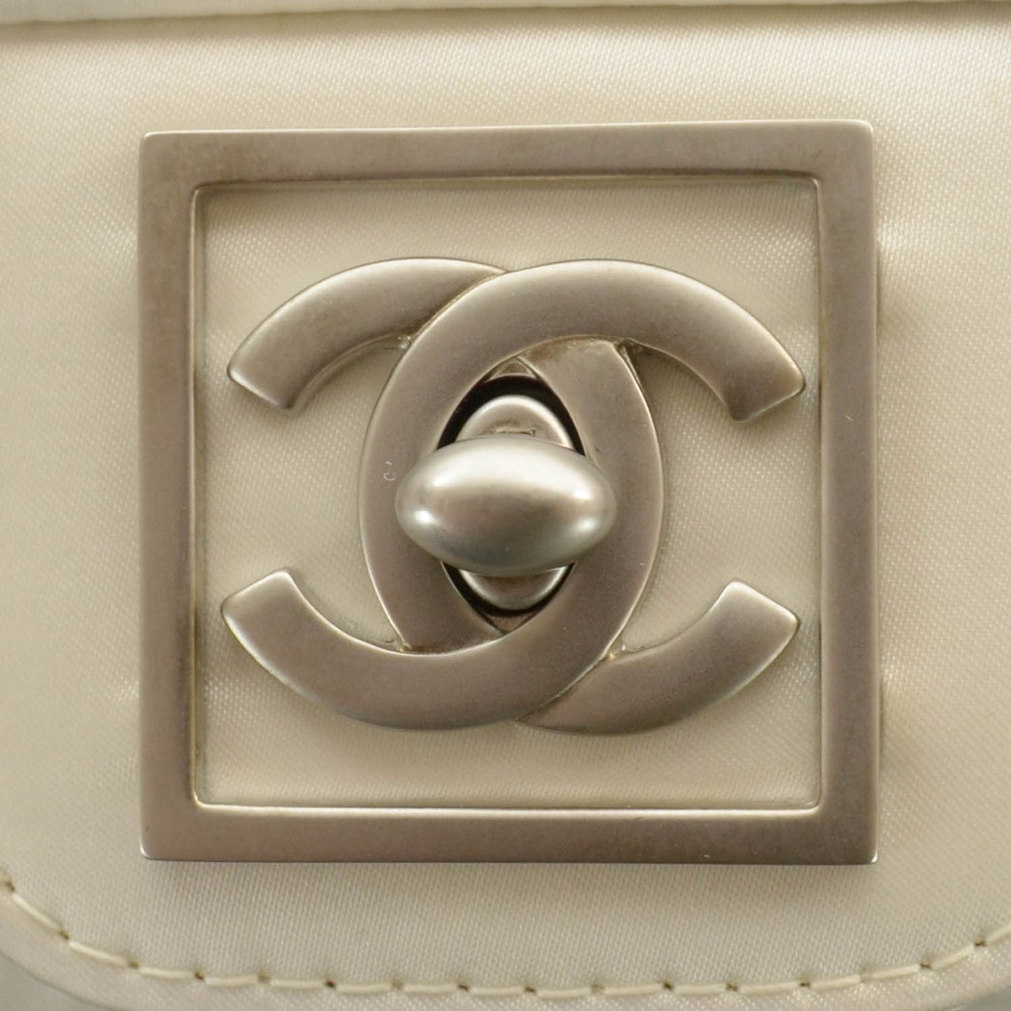 Nylon Ski Sport Flap White