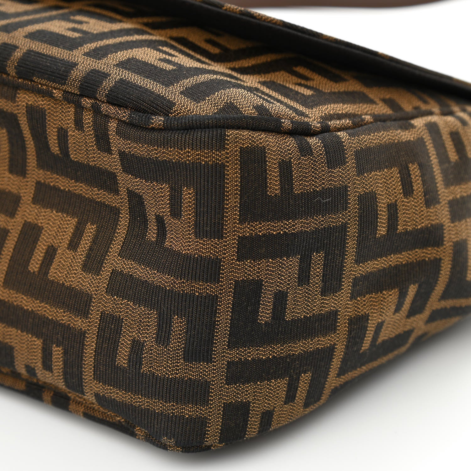 Fendi Zucca Vitello Artic Messenger Bag Tobacco Castagna 7 of 7