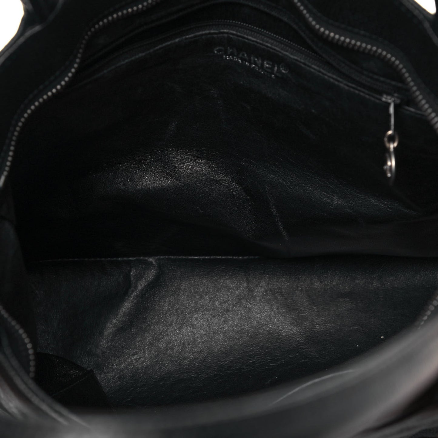 Caviar Quilted Medallion Tote Black