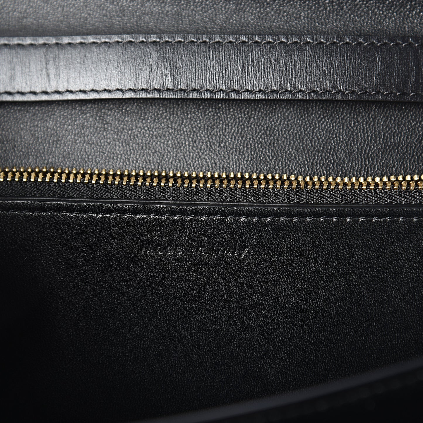 Box Calfskin Medium Classic Box Flap Bag Black