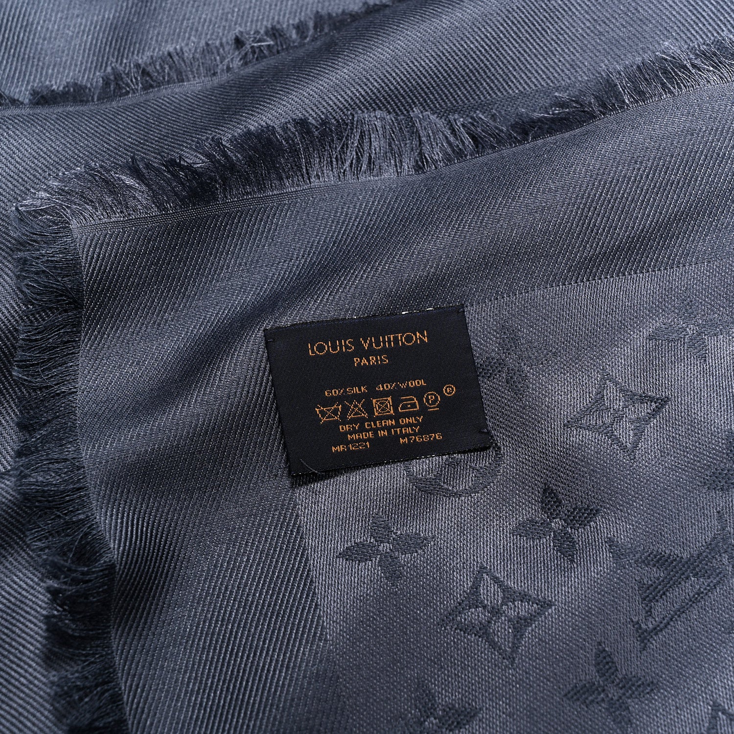 Louis Vuitton Silk Lurex Wool Monogram Shine Shawl Carbone 3 of 4
