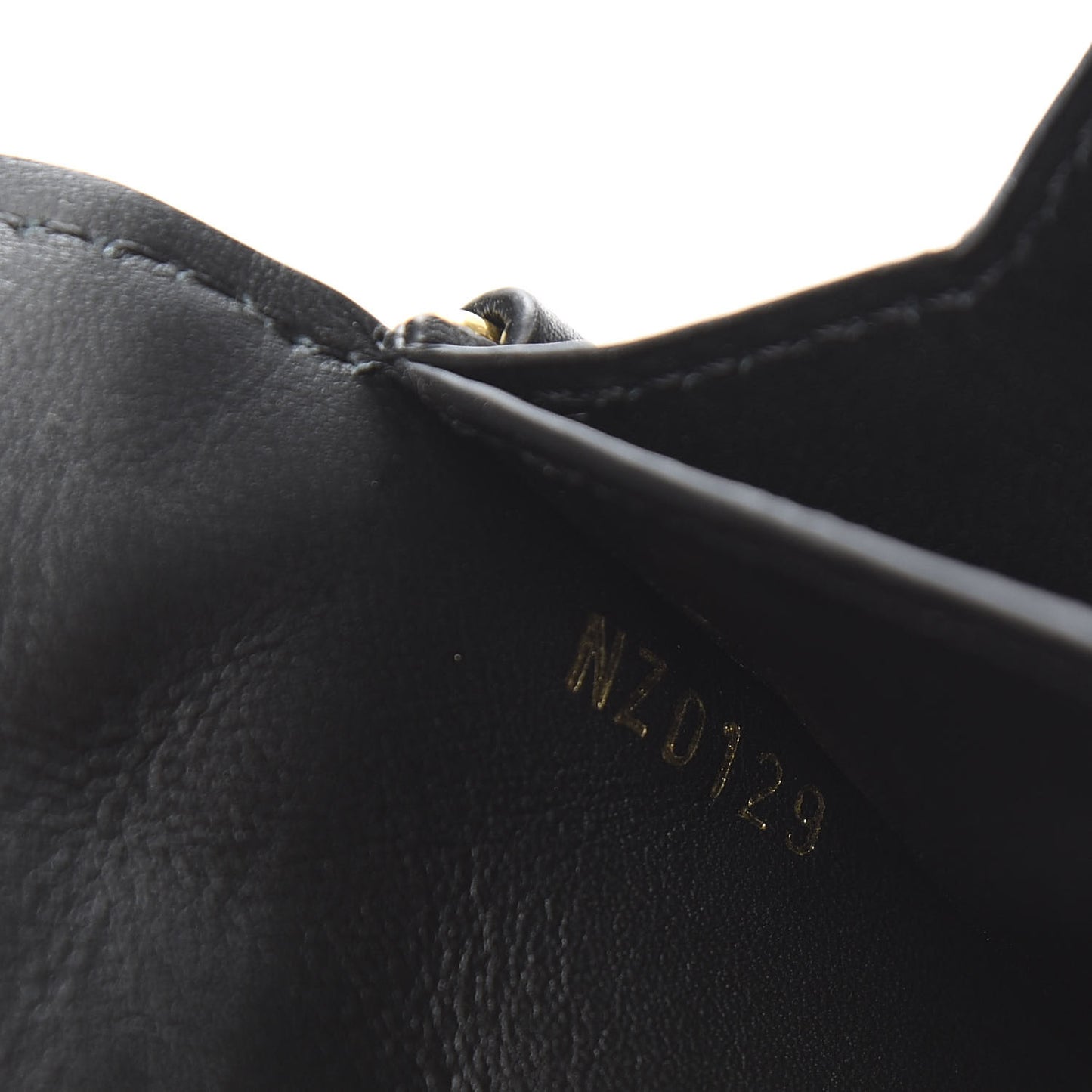 Calfskin Love Lock New Wave Long Wallet Black