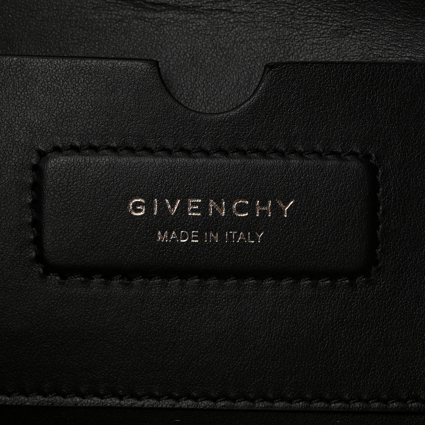 Smooth Calfskin Large Soft Antigona Black