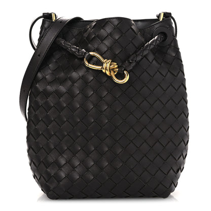 Bottega Veneta Nappa Intrecciato Small Andiamo Bucket Bag Fondant 1 of 10