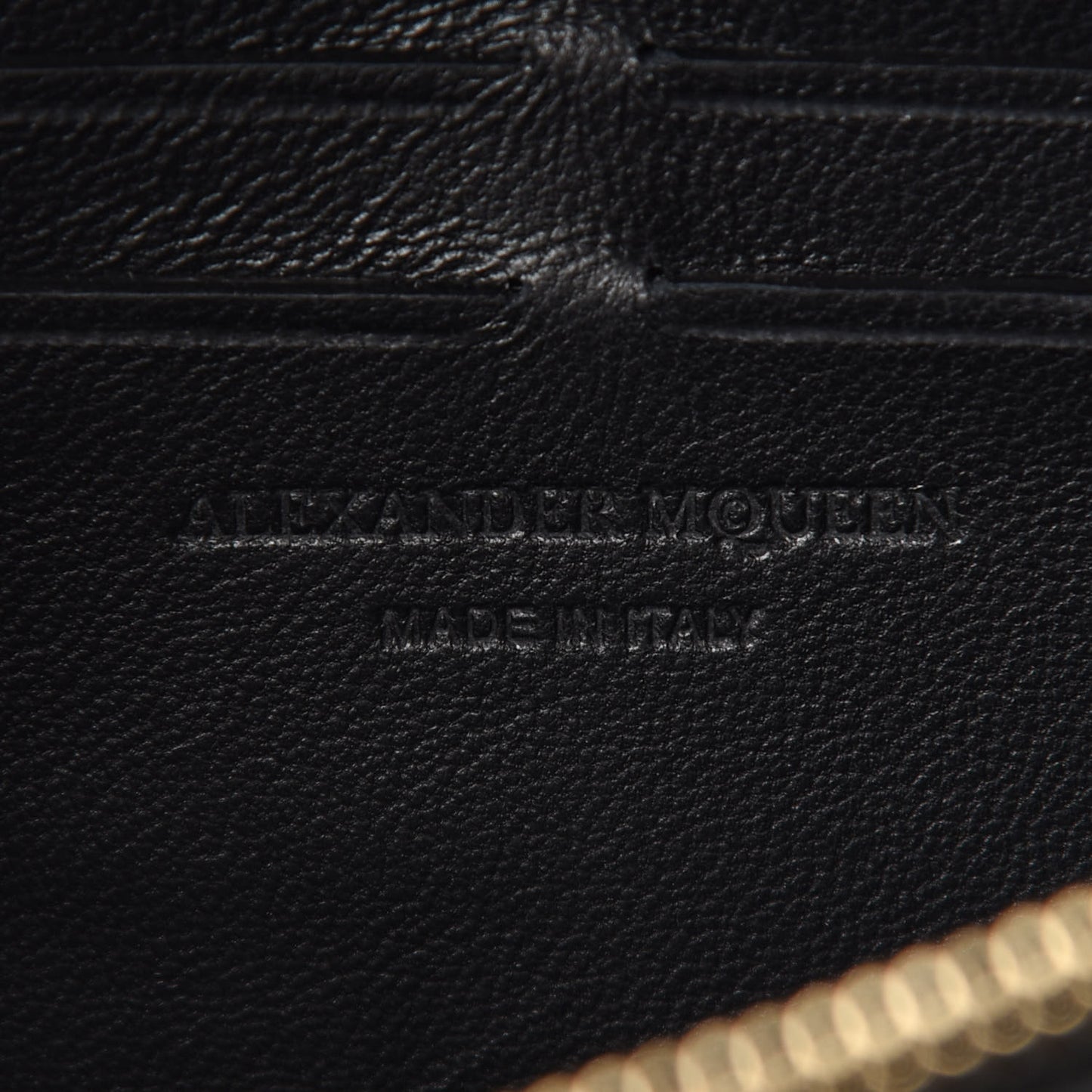 Pebbled Calfskin Skull Wallet on Chain Black