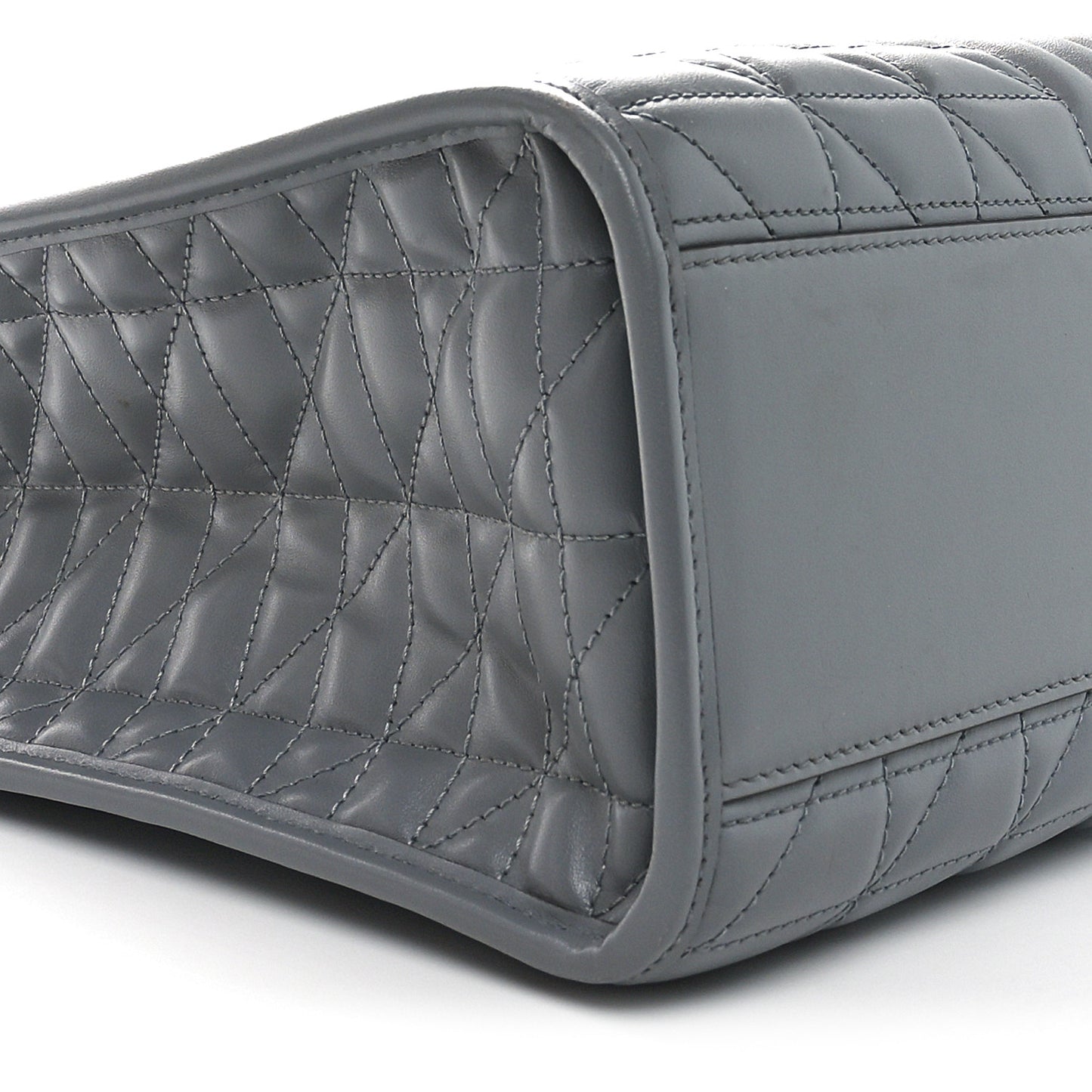 Calfskin Matelasse Aria Medium GG Marmont Shoulder Tote Deep Grey