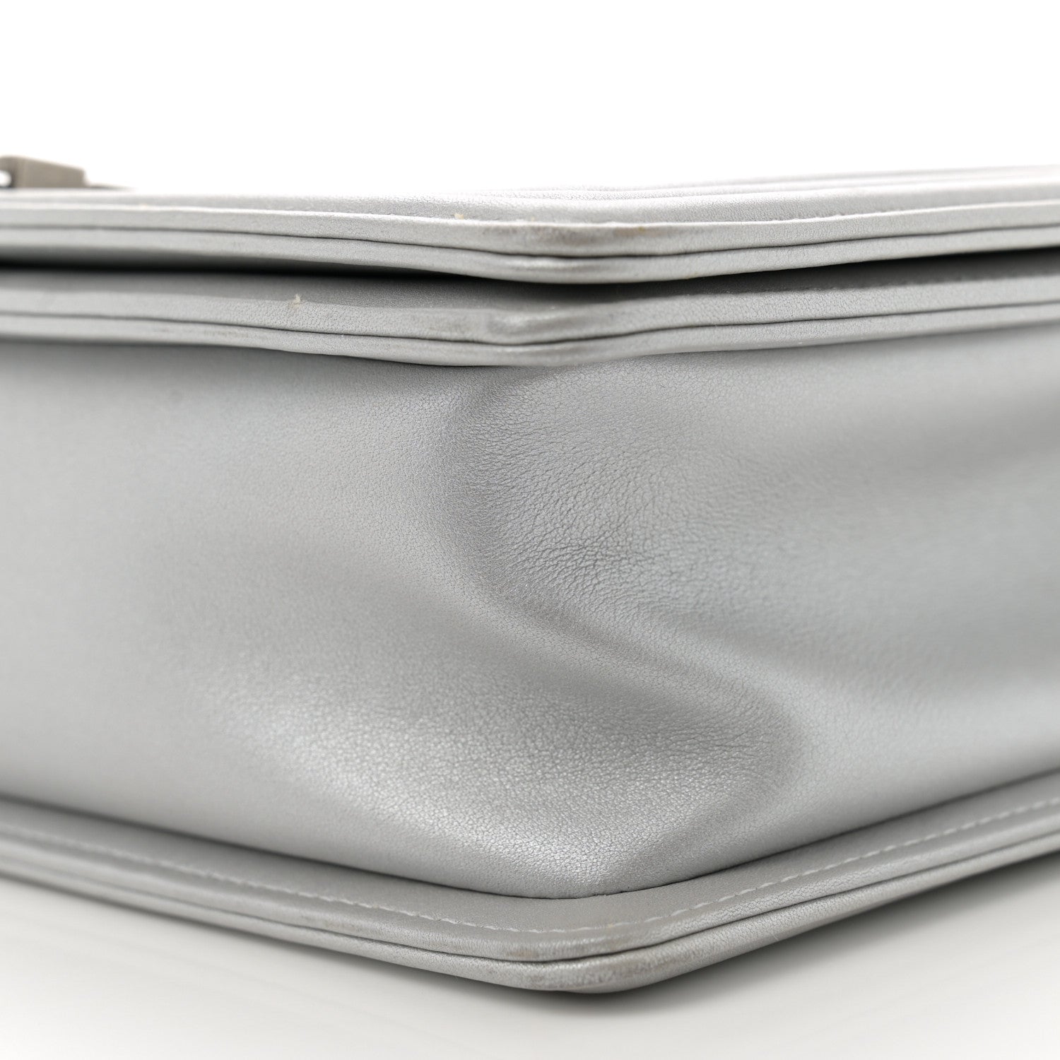 Chanel Metallic Calfskin Quilted New Medium Plexiglass Boy Flap Silver 10 of 12