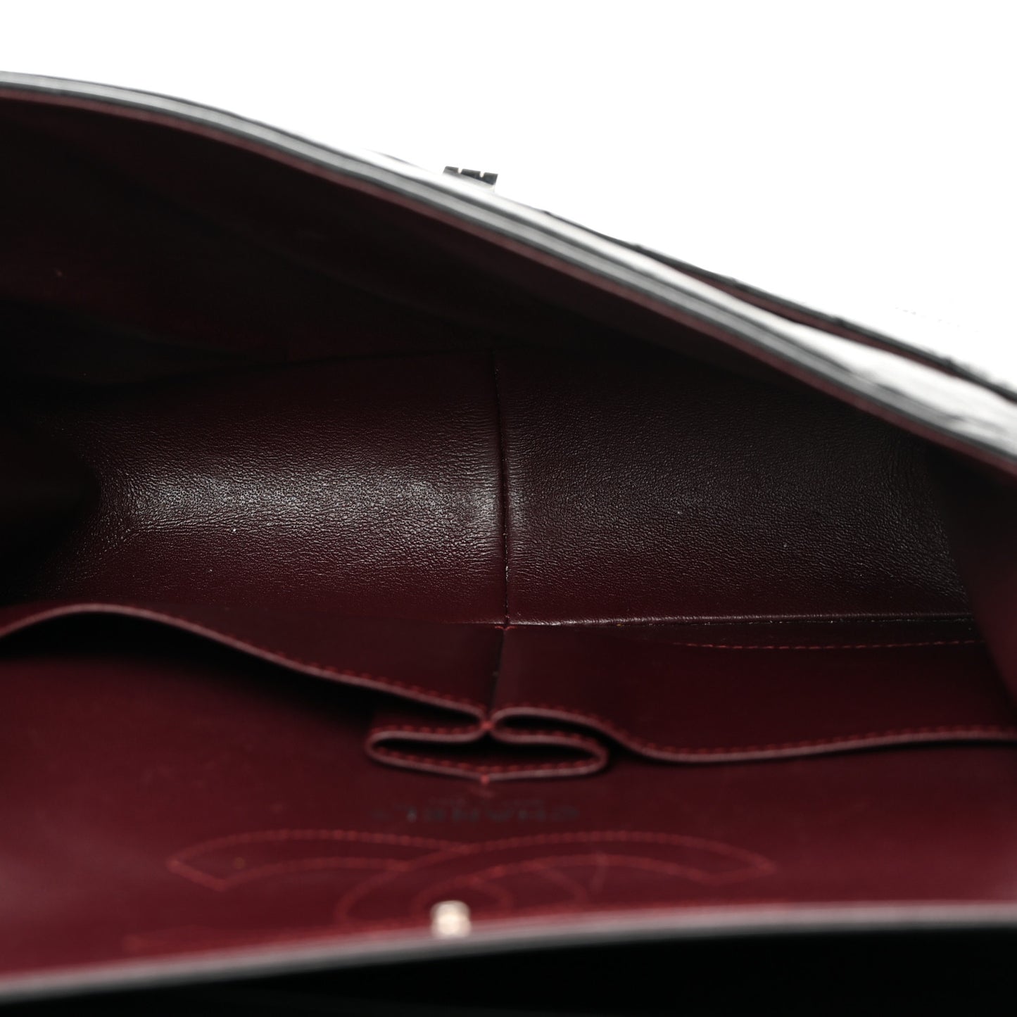 Aged Calfskin Chevron Quilted 2.55 Reissue 226 So Black