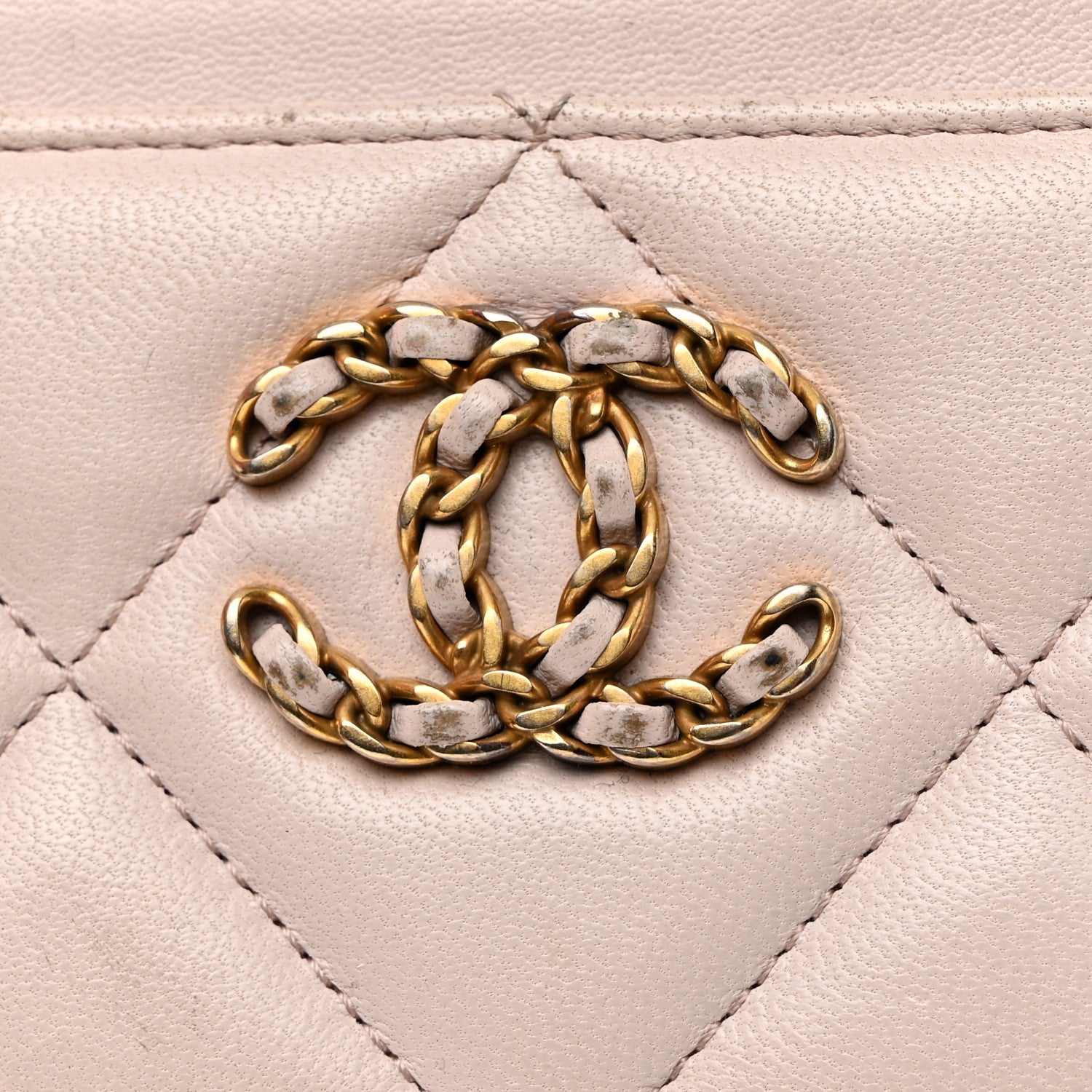 Chanel Lambskin Quilted Chanel 19 Card Holder Light Pink 9 of 12