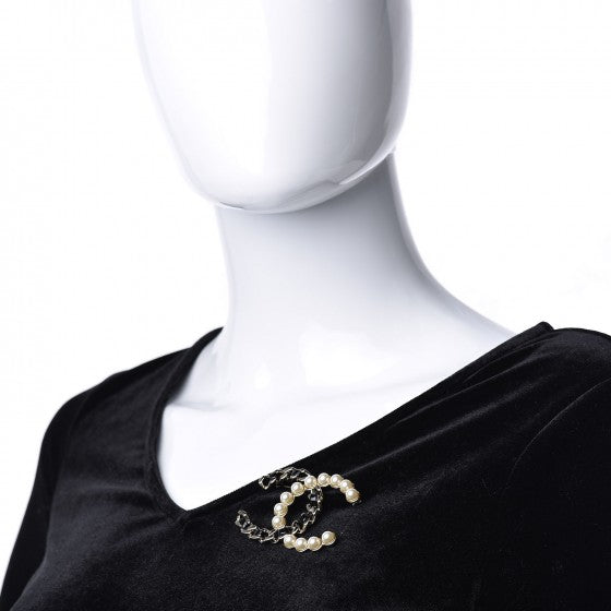 Chanel Lambskin Pearl CC Chain Brooch Black Gold 2 of 5