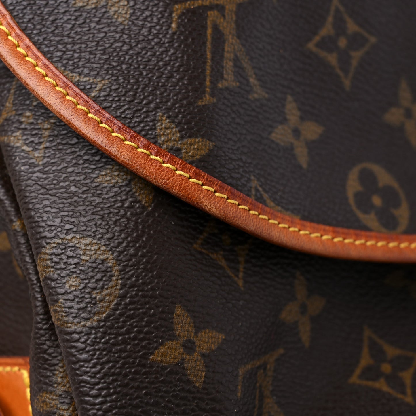 Monogram Saumur 35
