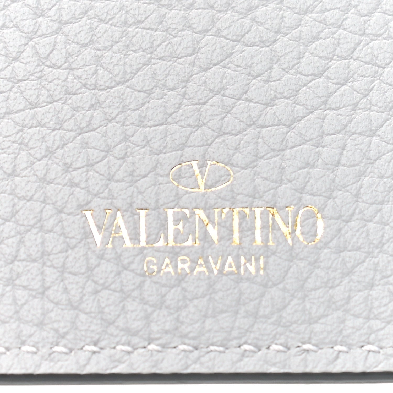 Valentino Garavani Pebbled Calfskin Rockstud Card Holder Grey 6 of 7