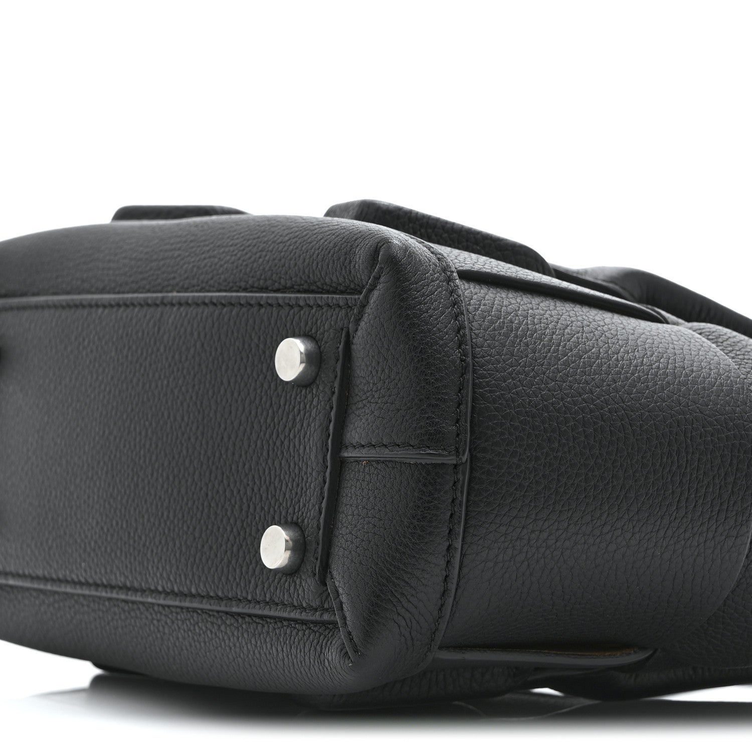 Bottega Veneta Grained Calfskin Mini Maxi Intrecciato Arco 33 Bottega Veneta Grained Calfskin Mini Maxi Intrecciato Arco 33