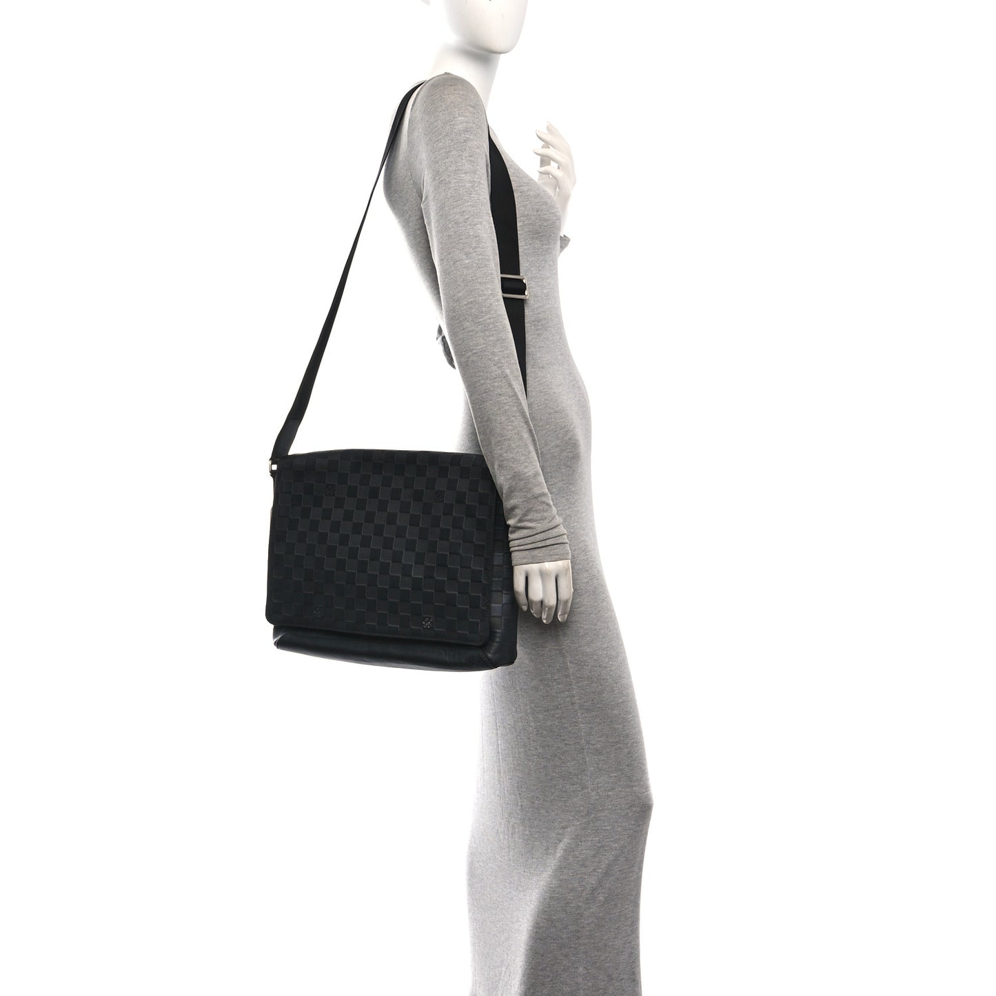 Damier Infini District MM Onyx