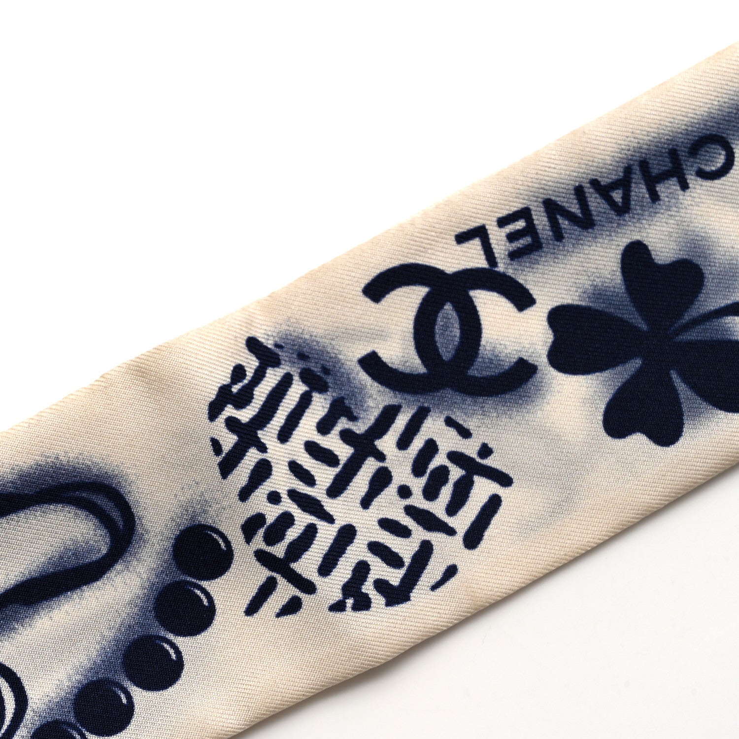 Chanel Silk CC Slim Bandeau Scarf White Blue 1767173 – FASHIONPHILE