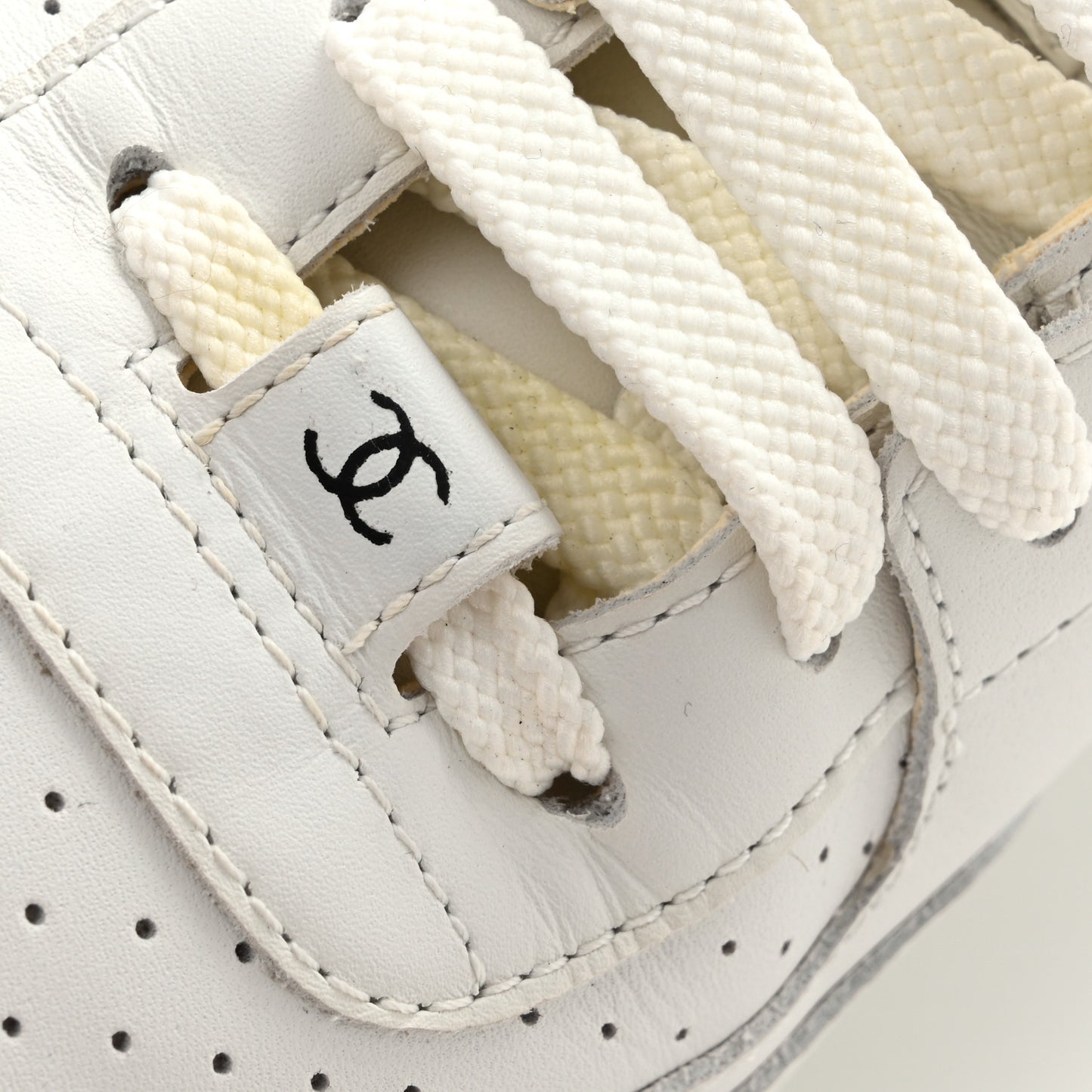 Calfskin CC Womens Sneakers 39.5 White