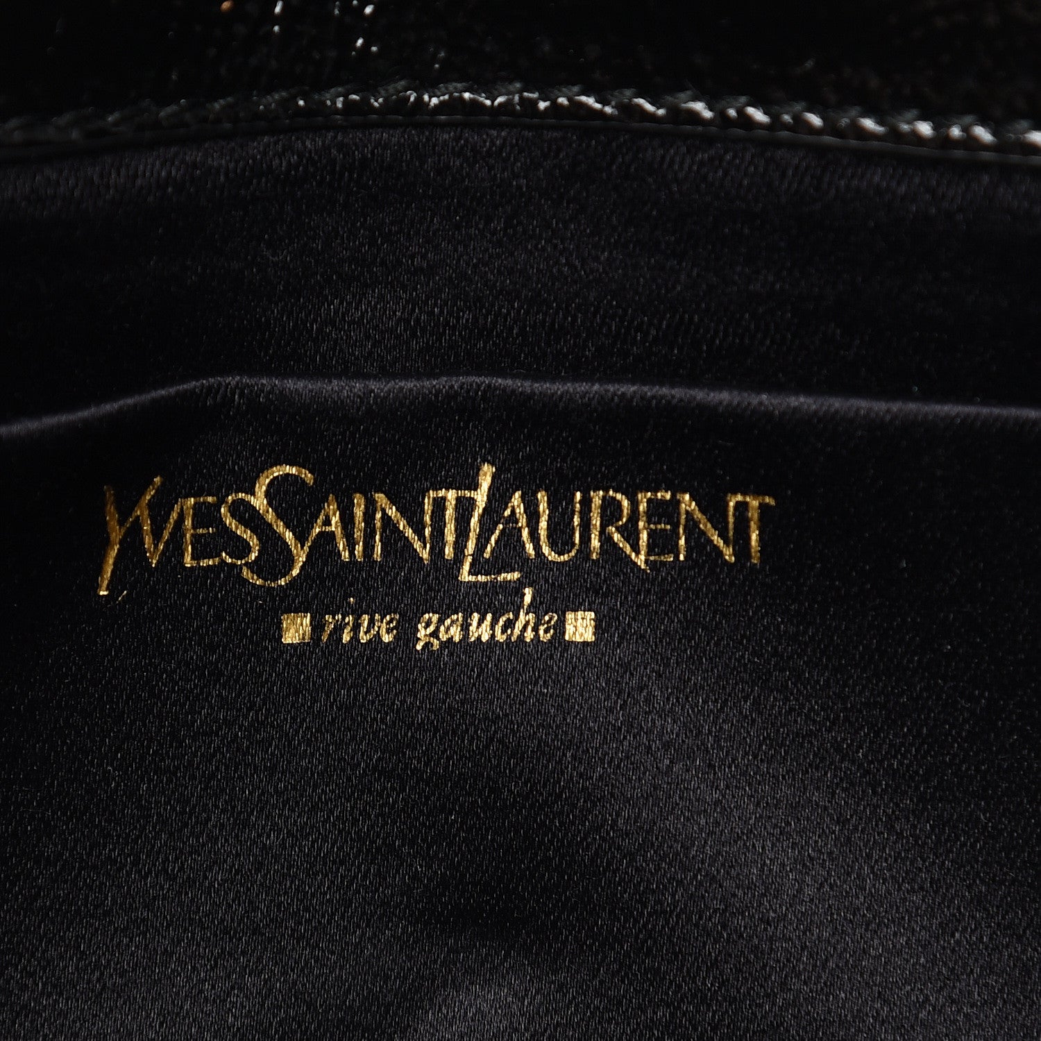 Saint Laurent Textured Patent Monogram Small Belle De Jour Clutch Black 6 of 9