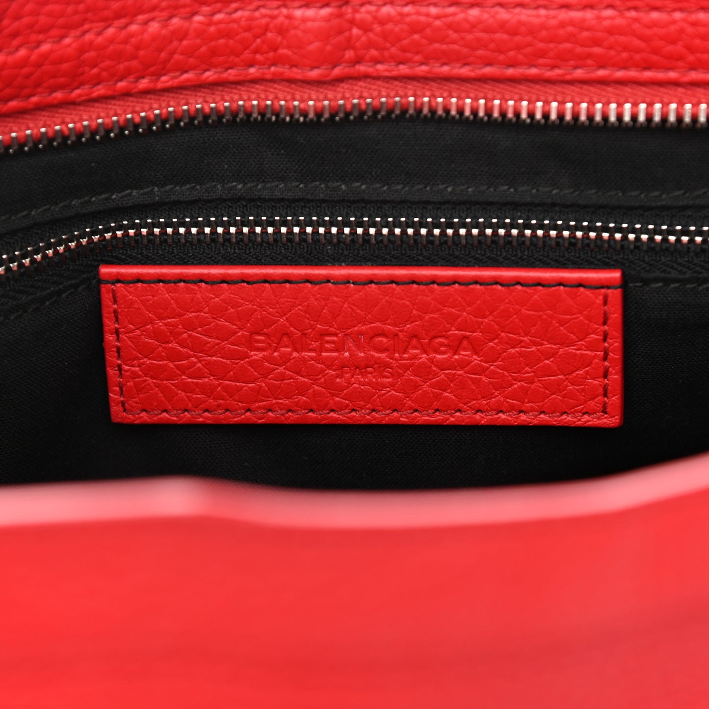 Vibrato Calfskin Classic Silver Hardware S City Rouge Cerise