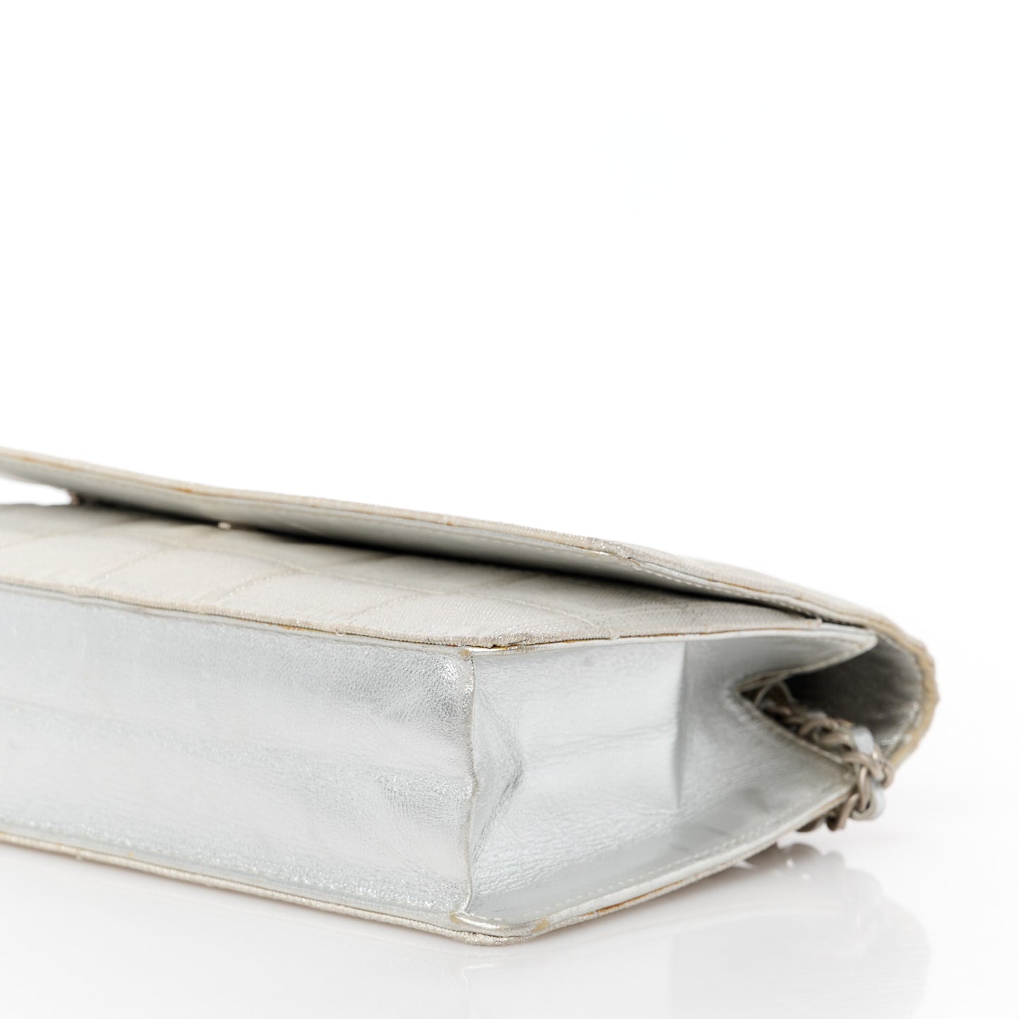 Nylon Travel Wallet On Chain WOC Metallic Silver