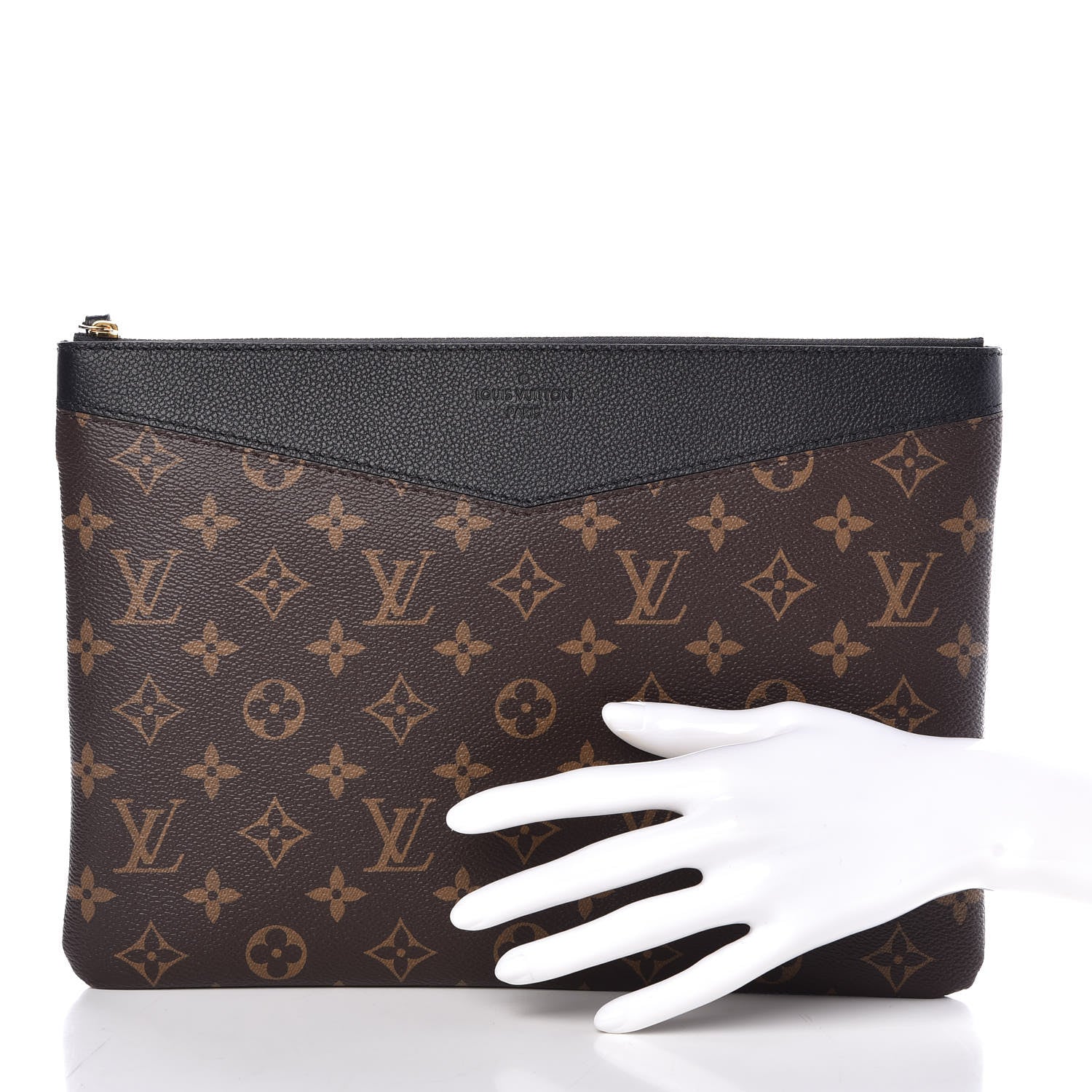 Louis Vuitton Monogram Daily Pouch Black 2 of 7