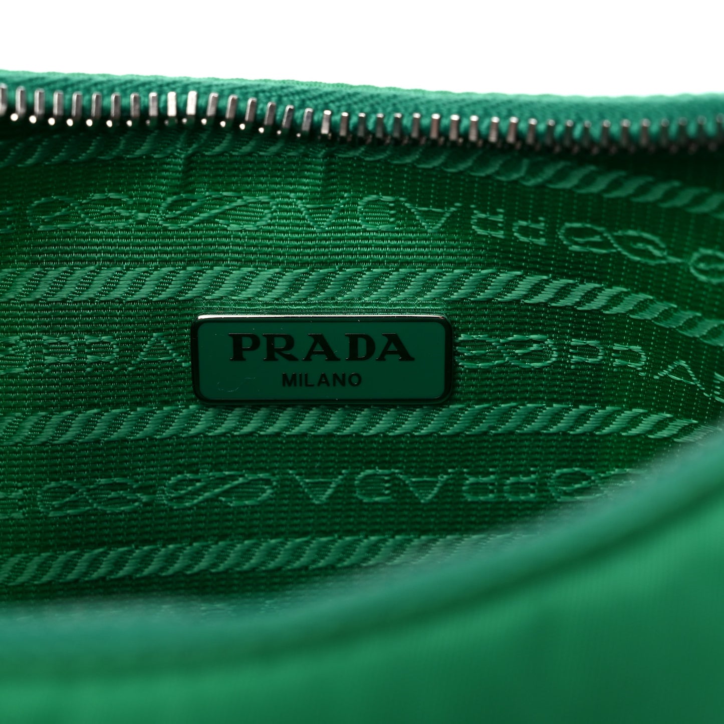 Nylon Re-Edition 2005 Shoulder Bag Menta